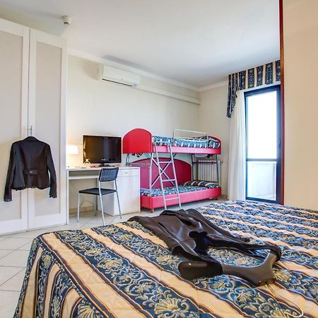 Hotel Genzianella Червия Екстериор снимка