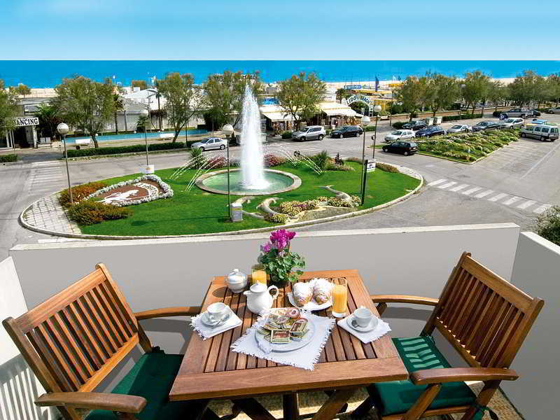 Hotel Genzianella Червия Екстериор снимка