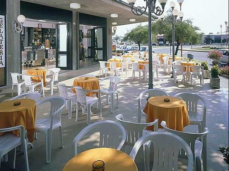 Hotel Genzianella Червия Екстериор снимка